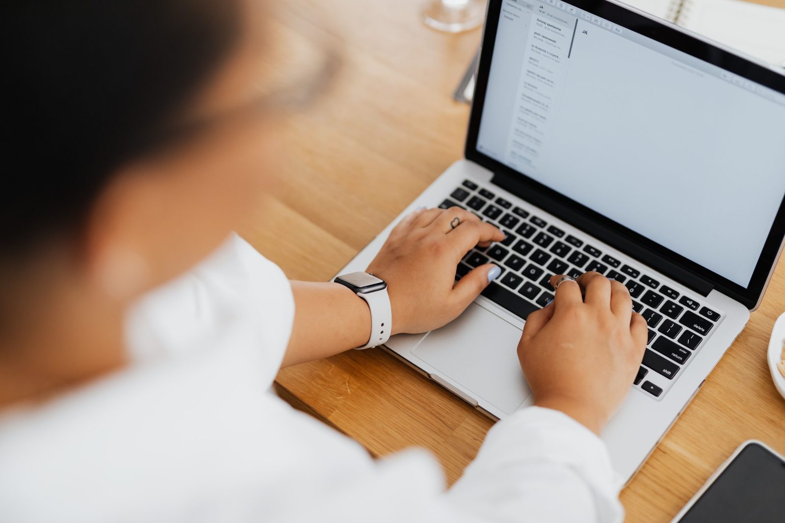 How to Write a Brand Pitch Email (Hook, Why, Call to Action)